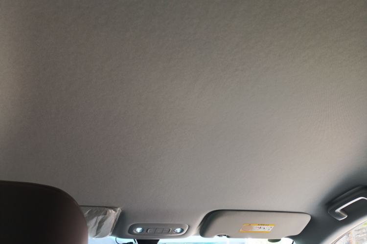 Used Wuling Wuling Starlight 730 2025 Model Plug-in Hybrid 125km Luxury Edition