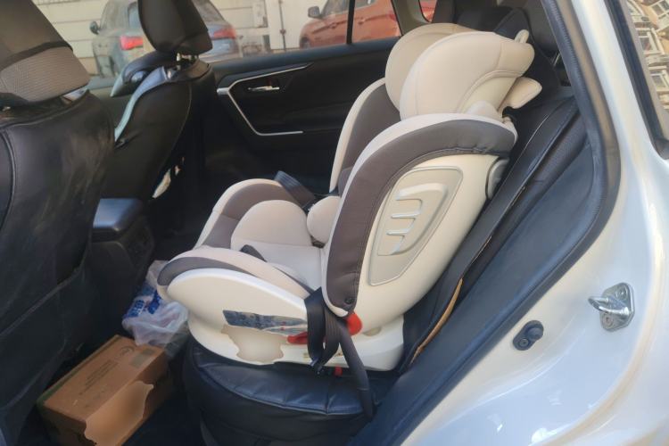 Used Toyota RAV4 2021 Dual-Engine 2.5L E-CVT Two-Wheel Drive Elite Edition
