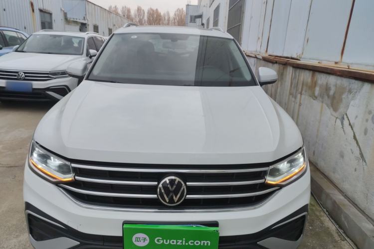 Used Volkswagen Tiguan L 2024 300TSI Automatic Two-Wheel Drive Smart Edition
