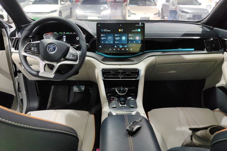 Used BYD Song PLUS New Energy 2021 EV Deluxe Model Center Console