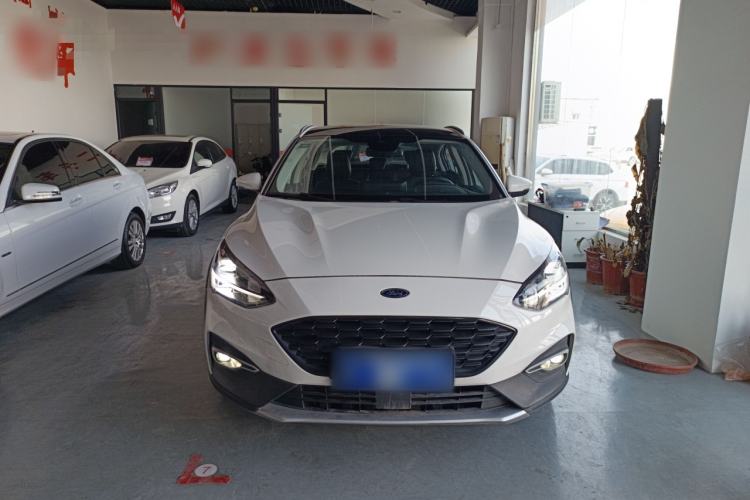 Used Ford Focus Active 2020 EcoBoost 180 Automatic Titanium Edition Front