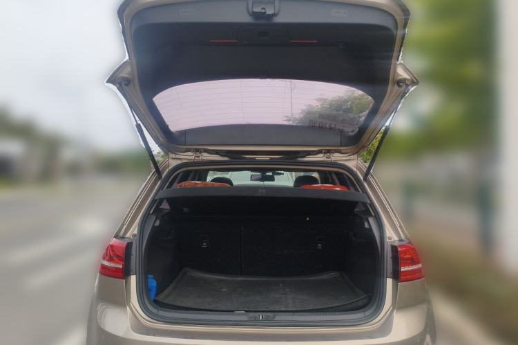 Used Volkswagen Golf 2016 280TSI Automatic Flagship Model Trunk