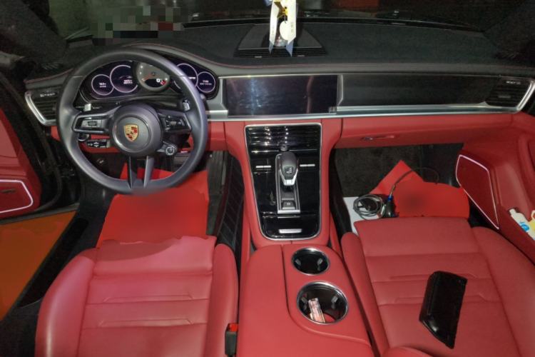 Used Porsche Panamera 2023 Facelifted Panamera 2.9T Platinum Edition Center Console