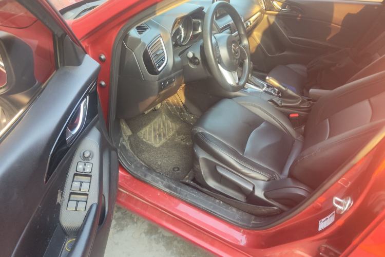 Used Mazda 3 Axela 2016 Sedan 1.5L Automatic Luxury Model Driver Seat