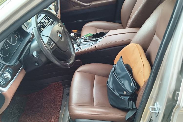 Used BMW 5 Series 2014 525Li Leading Model
