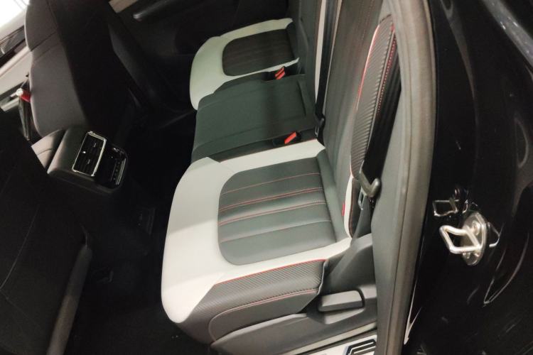 Used Volkswagen Teramont X 2024 380TSI Four-Wheel Drive Longxiang Edition Left Rear Seat