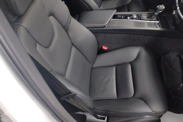 Used Volvo XC60 2020 T5 4x4 Zhiyi Luxury Edition
