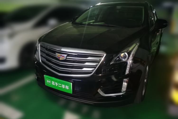 Used Cadillac XT5 2016 25T Luxury Model Front Right 45 Deg