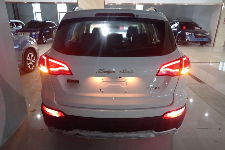 Used Zotye Domy X5 2015 1.5T CVT ZhiXian Trim China V Standard