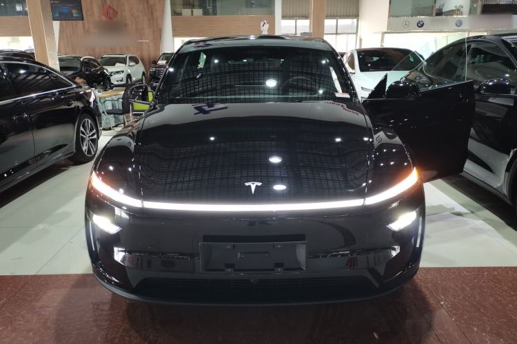 Used Tesla Model Y 2026 Rear-Drive Model
