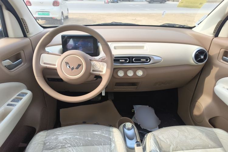 Used Wuling Hongguang MINIEV 2025 Four-Door Version Advanced Edition
