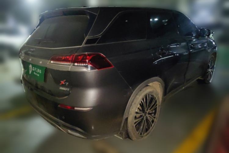 Used CHANGAN OSHAN X7 2020 1.5T Automatic Luxury Version Rear Right 45 Deg