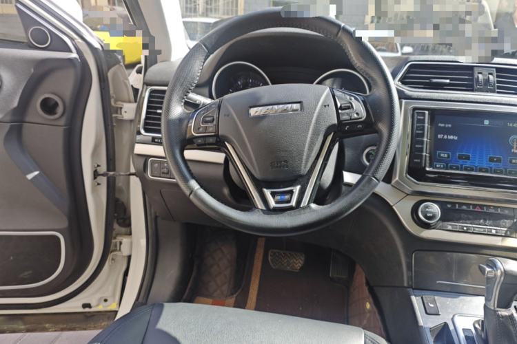 Used Haval H6 Coupe 2015 Blue Label 2.0T Automatic Two-Wheel Drive Elite Model Steering Wheel