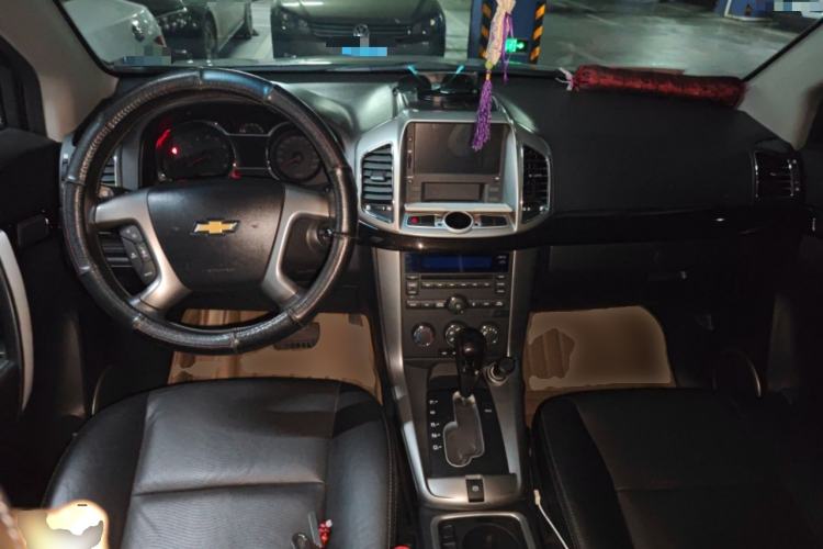 Used Chevrolet Captiva 2015 2.4L Two-Wheel Drive Urban Version 7 Seats Center Console