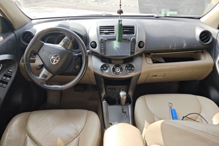 Used Toyota RAV4 2011 2.0L Automatic Luxury Edition