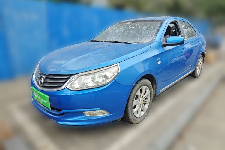 Used Baojun 630 2011 1.5L manual Comfort trim level