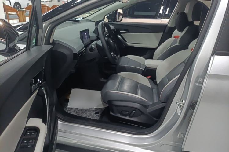 Used MG 4 EV 2023 415 km Range Sea-Faring Champion Edition
