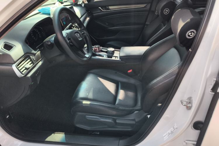 Used Honda Accord 2018 230TURBO Comfort Version National V
