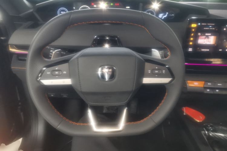 Used Changan UNI-V 2024 1.5T Prestige Edition