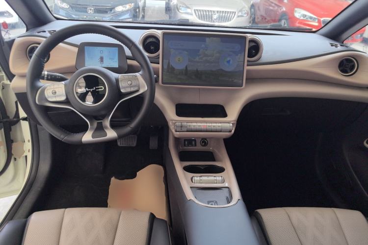 Used BYD Dolphin 2023 420 km Fashion Edition