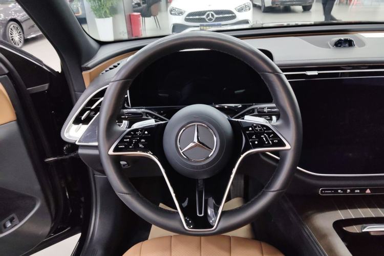 Used Mercedes-Benz E-Class New Energy 2024 E 350 e L Plug-in Hybrid Sedan Steering Wheel