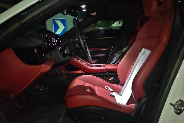 Used Porsche Taycan 2022-Year Restyled Taycan 4S Left Front Seat