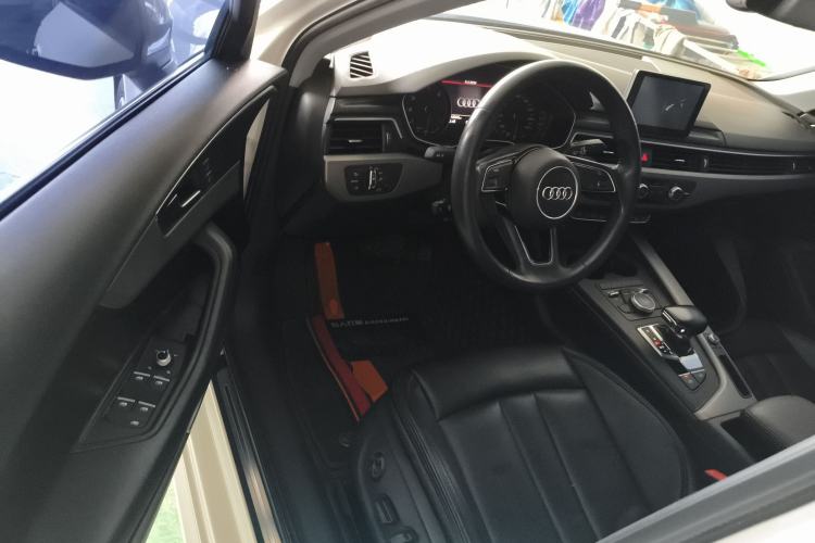 Used Audi A4L 2018 30th Anniversary Edition 40 TFSI Trendy Model Driver Seat