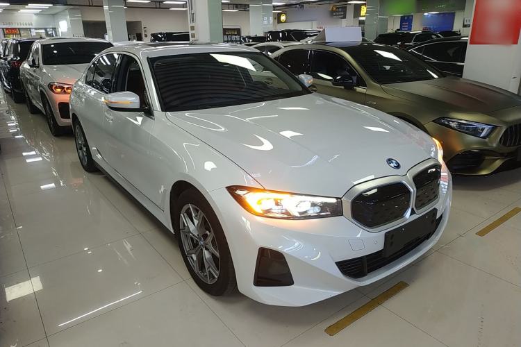 Used BMW i3 2022 eDrive 35 L
