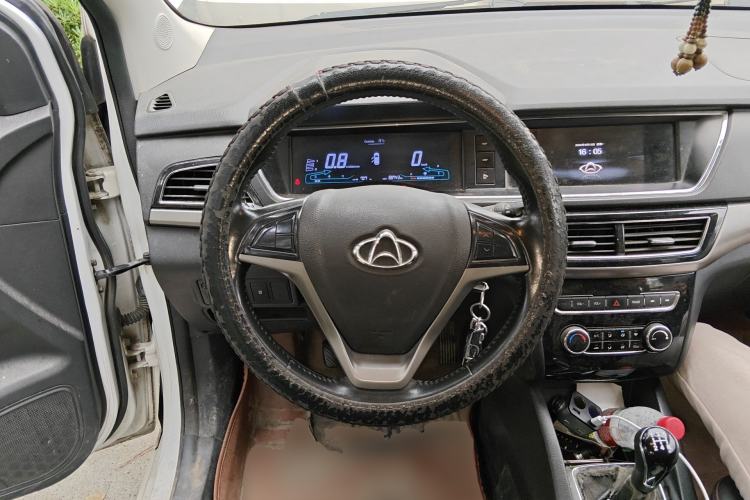 Used CHANGAN KAICHENG Oushang A600 2016 1.5L Manual Luxury 7-Seater