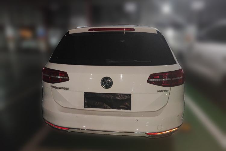 Used Volkswagen Variant 2018 380TSI Two-Wheel Drive Comfort Edition