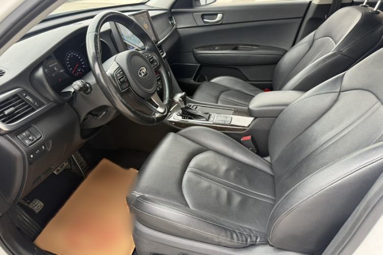 Used Kia K5 2016 2.0L Automatic LUX
