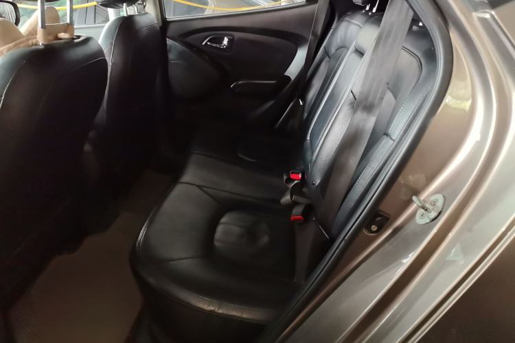 Used Hyundai ix35 2012 2.4L Automatic Two-Wheel Drive Prestige Edition GLS Left Rear Seat