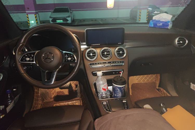 Used Mercedes-Benz GLC 2022 Second Facelift GLC 260 L 4MATIC Luxury Edition Center Console