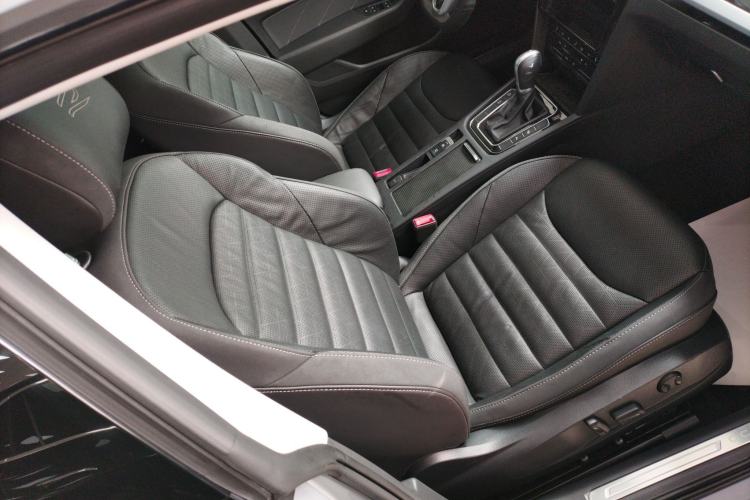 Used Volkswagen FAW-Volkswagen CC 2023 380TSI Striking Edition