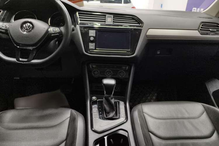 Used Volkswagen Tiguan L 2019 330TSI Automatic Two-Wheel Drive Panoramic Comfort Edition China VI Standard