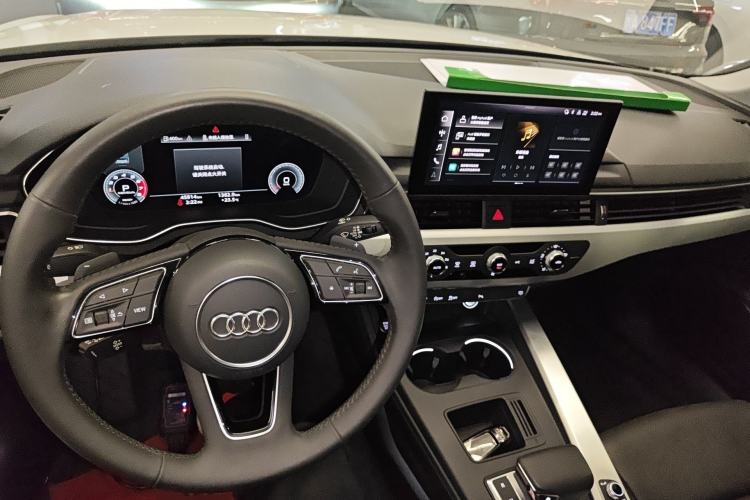 Used Audi A4L 2020 40 TFSI Fashion Dynamic Model Center Console