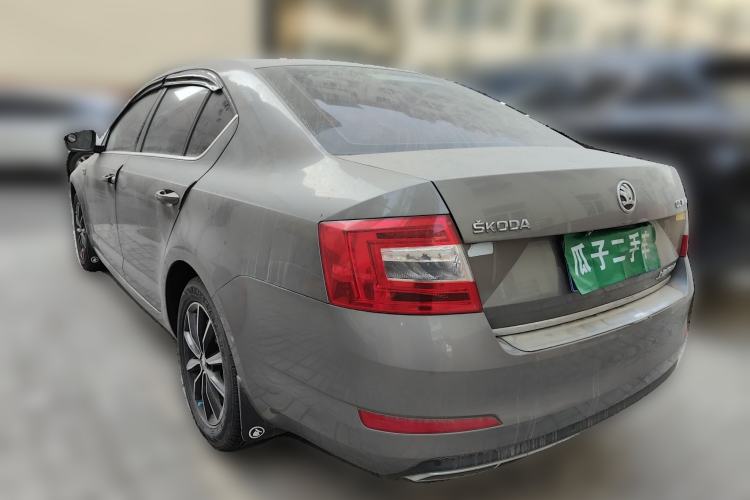 Used Skoda Octavia 2017 1.6L Manual Smart Drive Edition