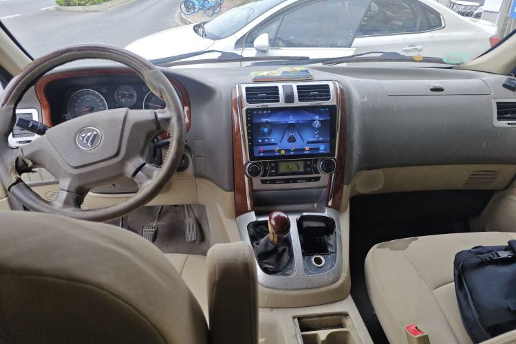 Used Foton MP-X E 2014 2.0L Wealth Express Classic Edition 4G63 Center Console