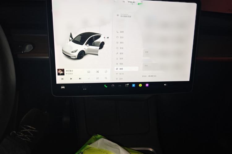 Used Tesla Model Y 2021 Long-Range All-Wheel-Drive Version