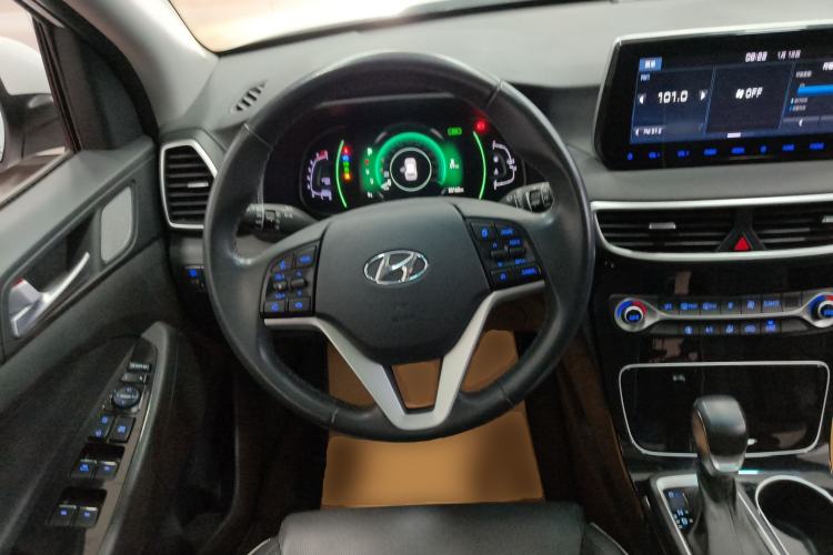 Used Hyundai Tucson 2020 280TGDi Two-Wheel-Drive GLS Fashion Edition China VI Standard