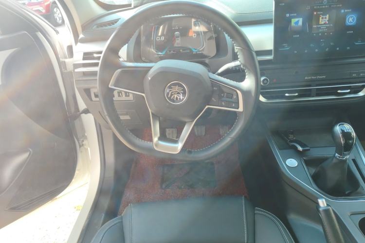 Used BYD Qin Pro 2019 Super Edition 1.5TI Manual Smart Connect Powerful Model China VI Standard