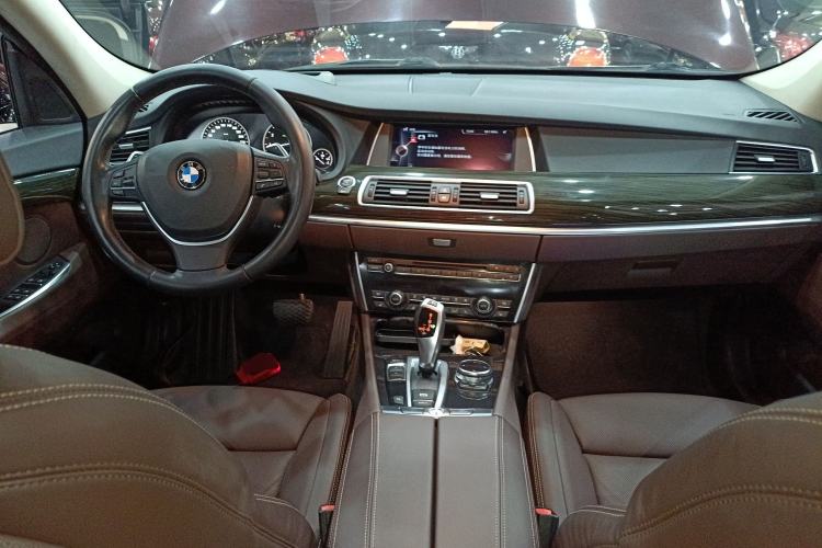 Used BMW 5 Series GT 2014 535i Luxury Edition