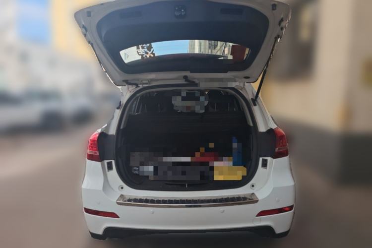 Used Haval H2 2016 Red-Label 1.5T Manual Two-Wheel Drive Luxury Model
