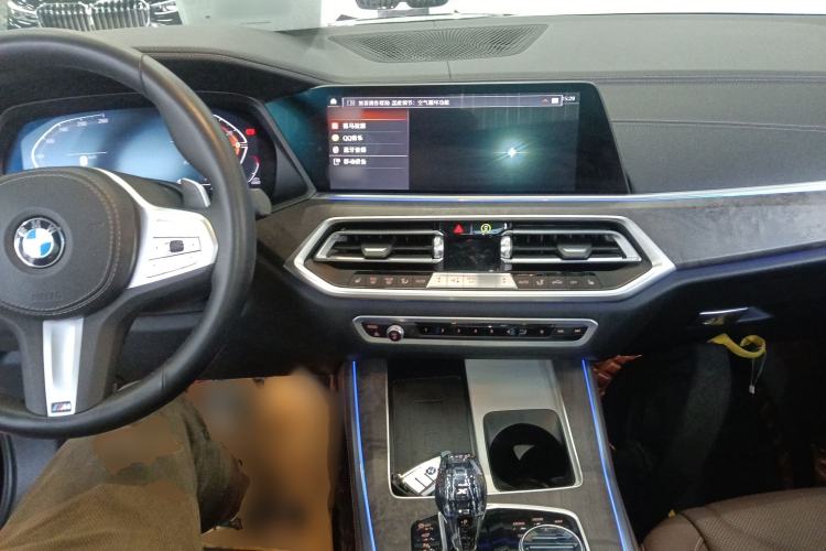 Used BMW X5 2022 Restyled xDrive 30Li Luxury Version M Sport Package