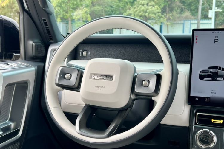 Used iCAR V23 2025 501 Four-Wheel Drive Advanced Version