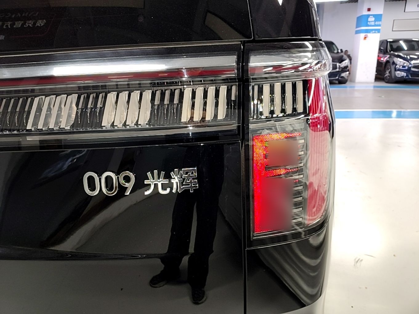 Zeekr 009 2024 GAC Trumpchi — снимка 9