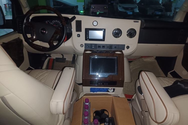 Used GMC SAVANA 2018 6.0L GX777 Prestige Star Edition