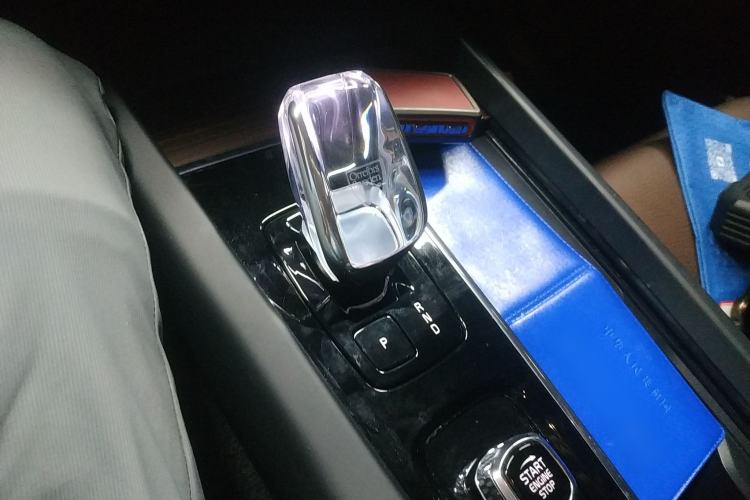 Used Volvo XC60 New Energy 2025 Plug-in Hybrid Long-Range All-Wheel Drive Smart & Luxurious Edition