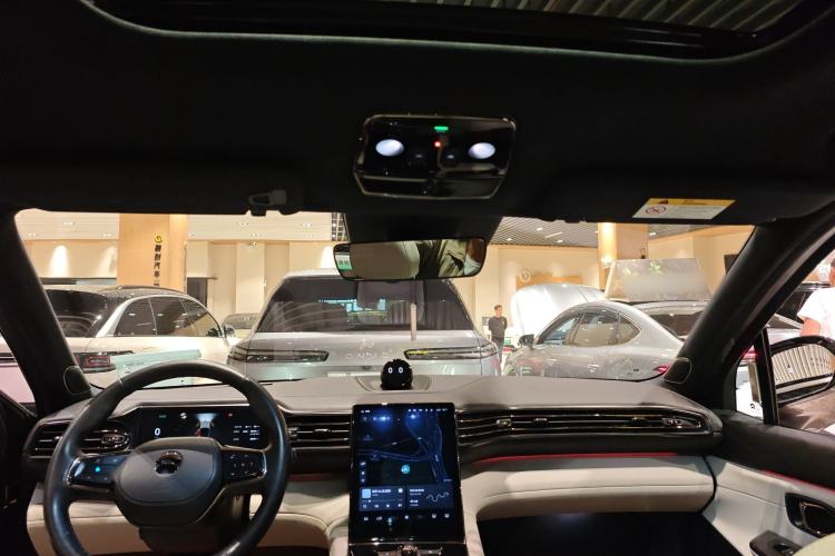 Used Nio ES8 2020 415 km Signature Edition 6-Seater Version
