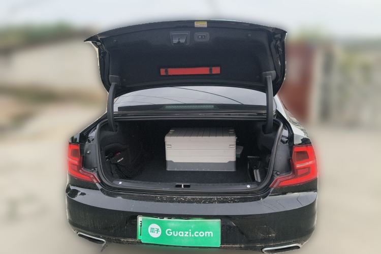 Used Volvo S90 New Energy 2020 T8 e-Drive Hybrid – Zhiyi Luxury Edition
